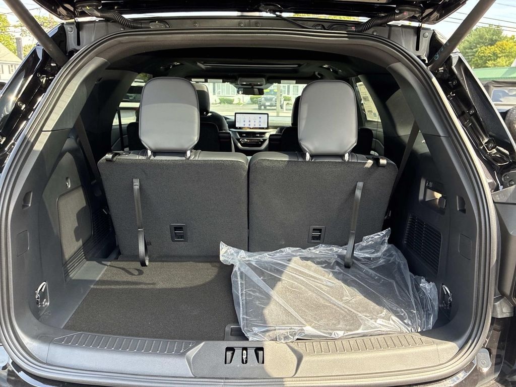 New 2026 Ford Explorer ST-Line SUV