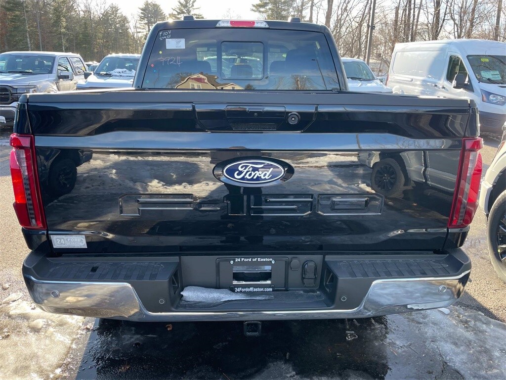 2025 Ford F-150 XLT photo 3