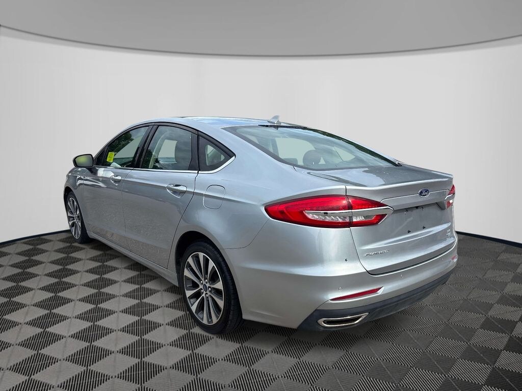 Used 2020 Ford Fusion SE Sedan