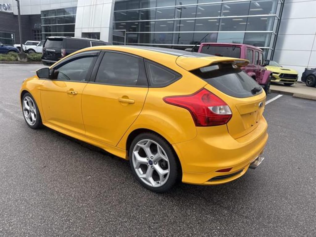 Used 2013 Ford Focus ST Base Hatchback