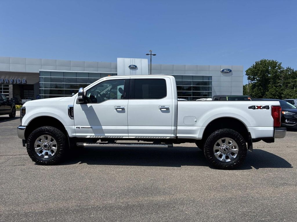 Used 2017 Ford F-250 Lariat Crew Cab Truck