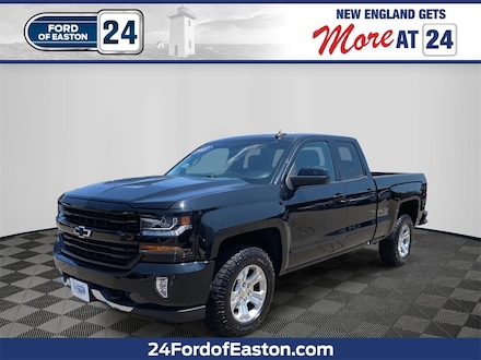 2017 Chevrolet Silverado 1500 LT Extended Cab Short Bed Truck