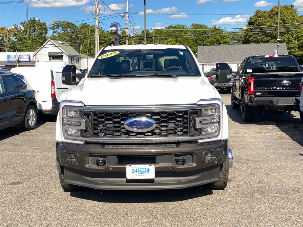 2025 Ford F-450 King Ranch photo 2