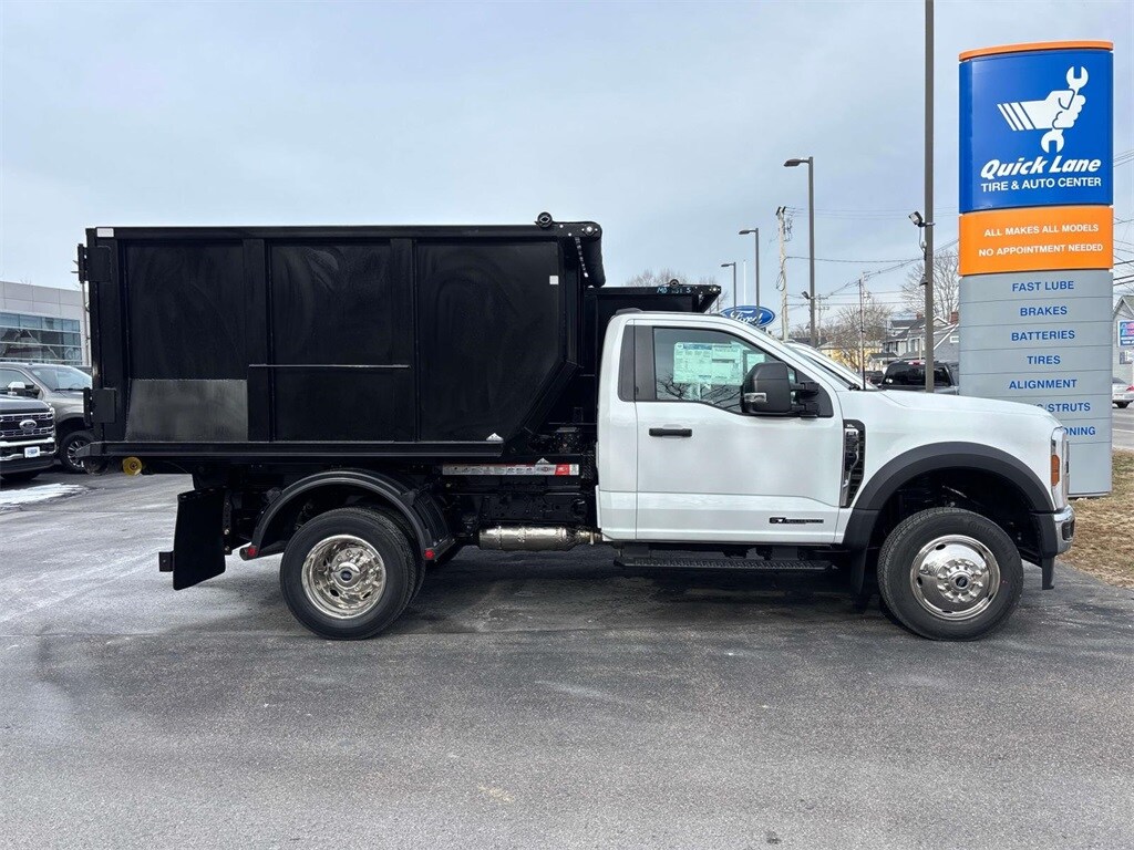 2024 Ford F-550 photo 2