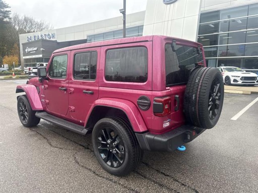 Used 2022 Jeep Wrangler Unlimited 4xe Sahara SUV