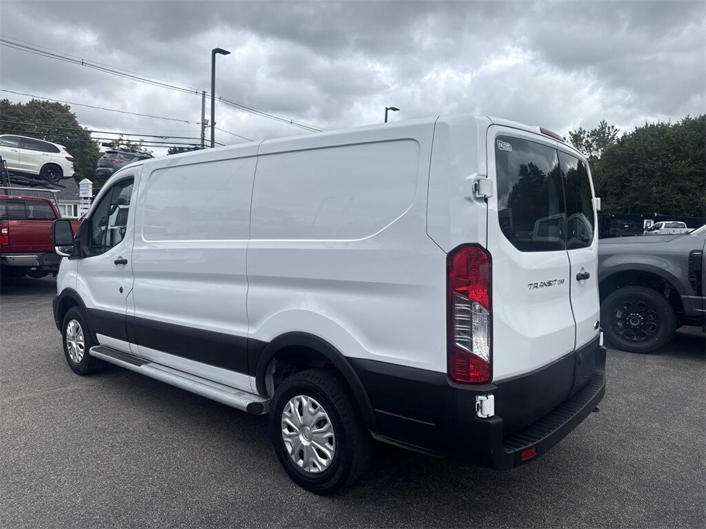 2024 Ford Transit Cargo Van photo 2