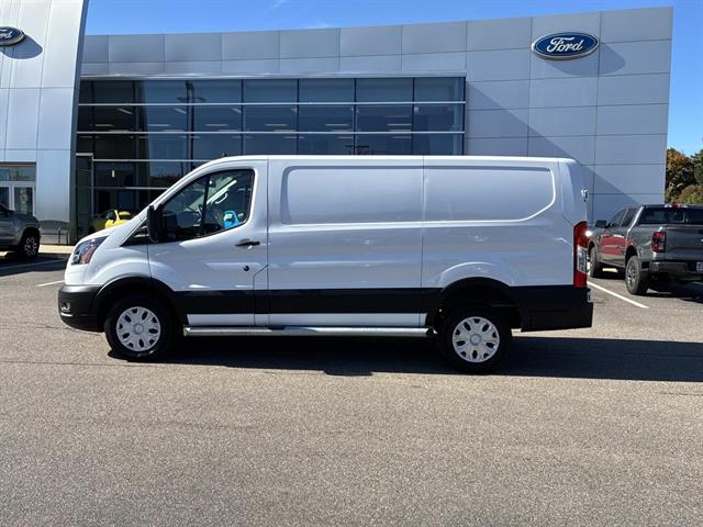 2024 Ford Transit photo 4