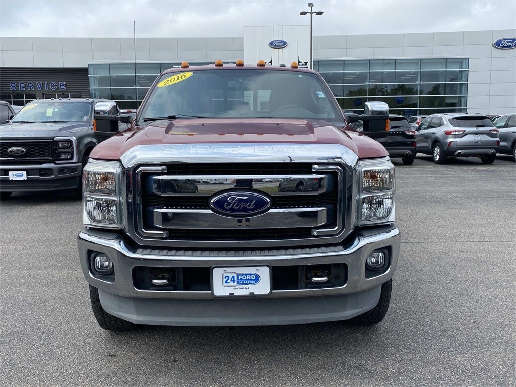 2014 Ford F-250 Lariat photo 2
