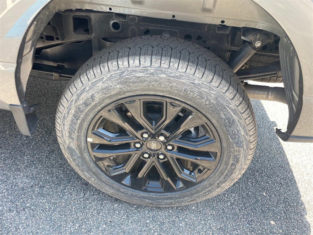 2025 Ford F-150 XLT photo 4