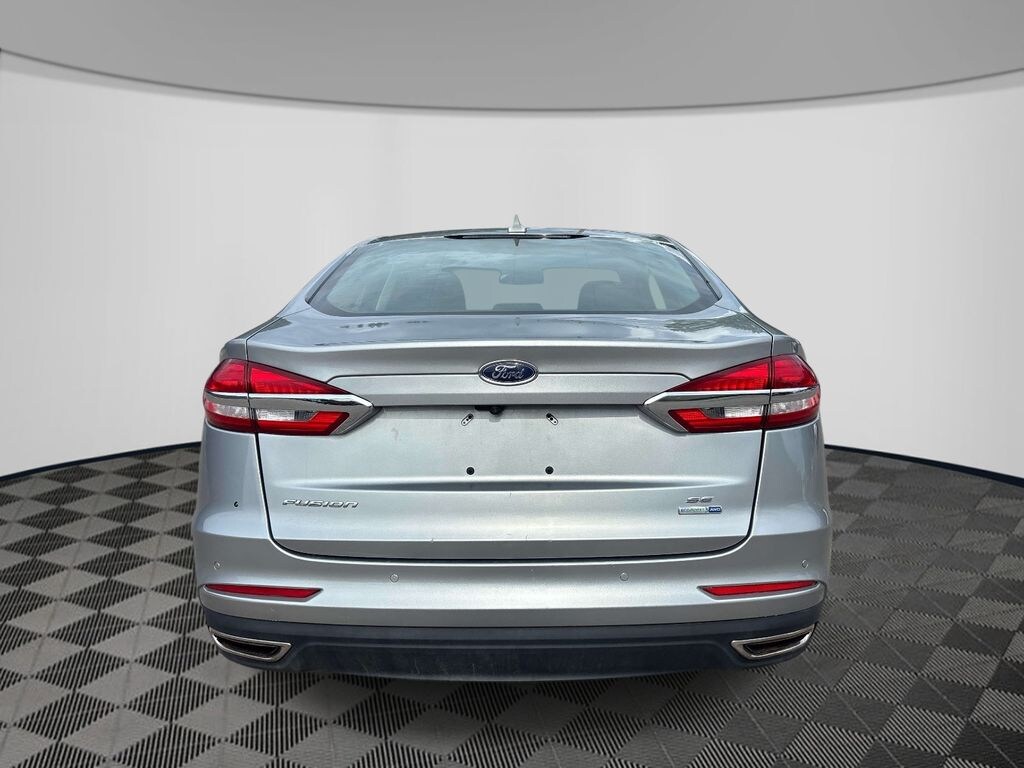 Used 2020 Ford Fusion SE Sedan