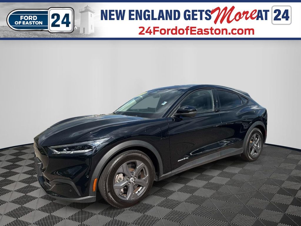 2023 Ford Mustang-Mach-e Select's photo