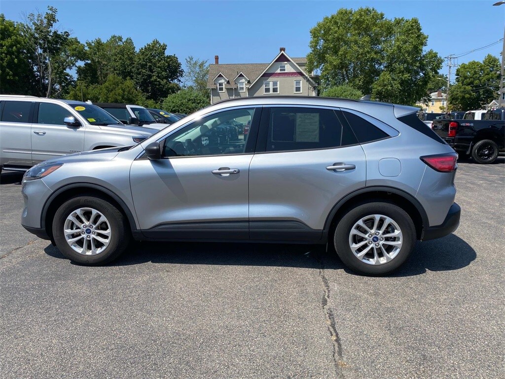 2022 Ford Escape SE photo 4