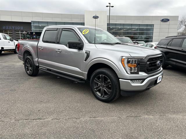 2022 Ford F-150 XLT photo 3