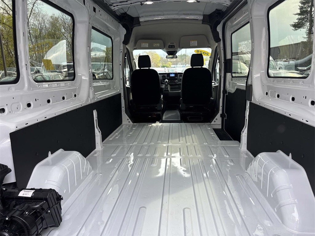 2025 Ford Transit Cargo Van photo 4