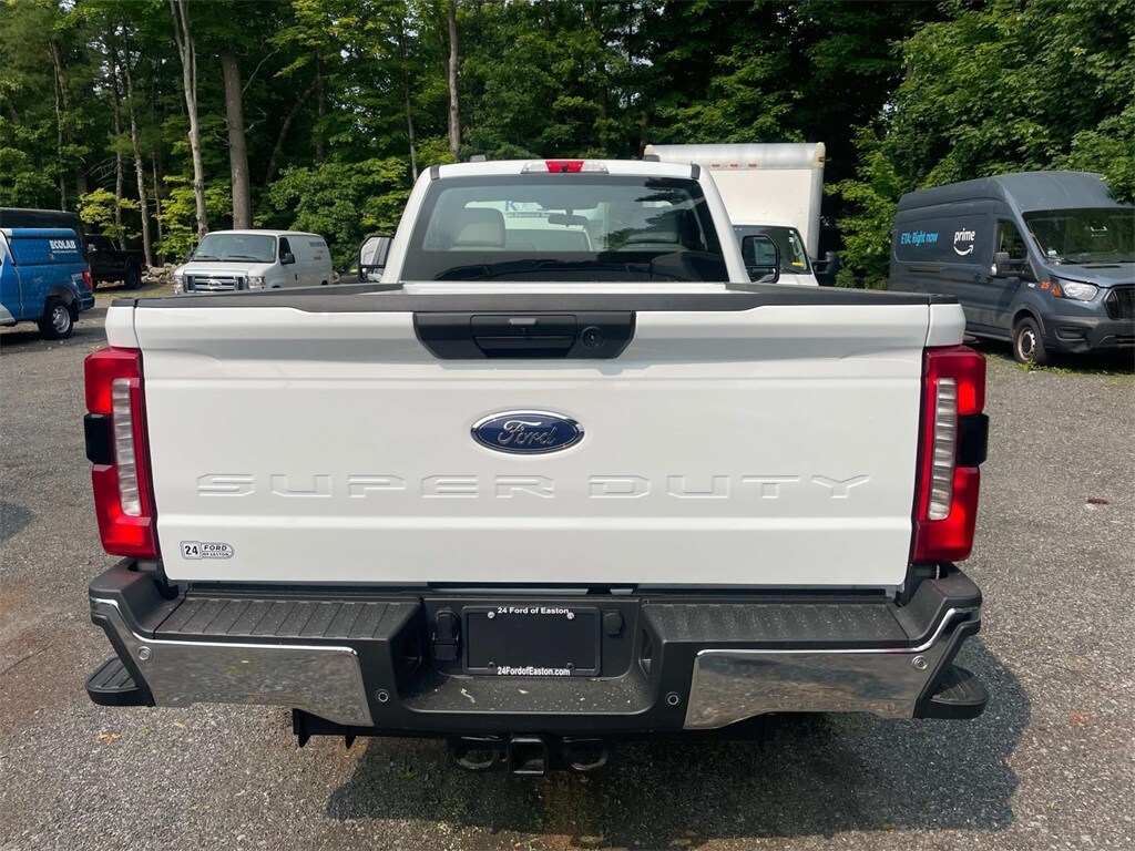 2025 Ford F-250 XL photo 3