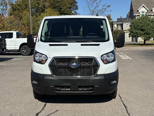 2024 Ford Transit photo 2