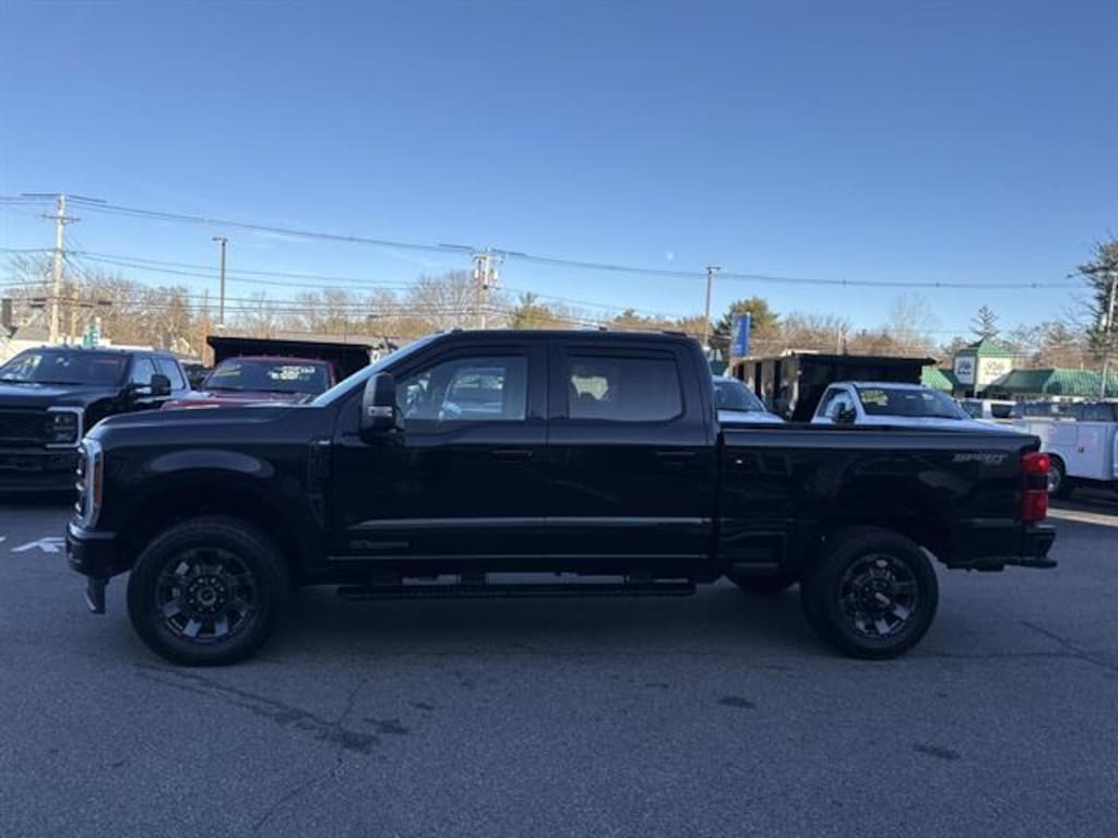 Used 2023 Ford F-250 XLT Crew Cab Truck