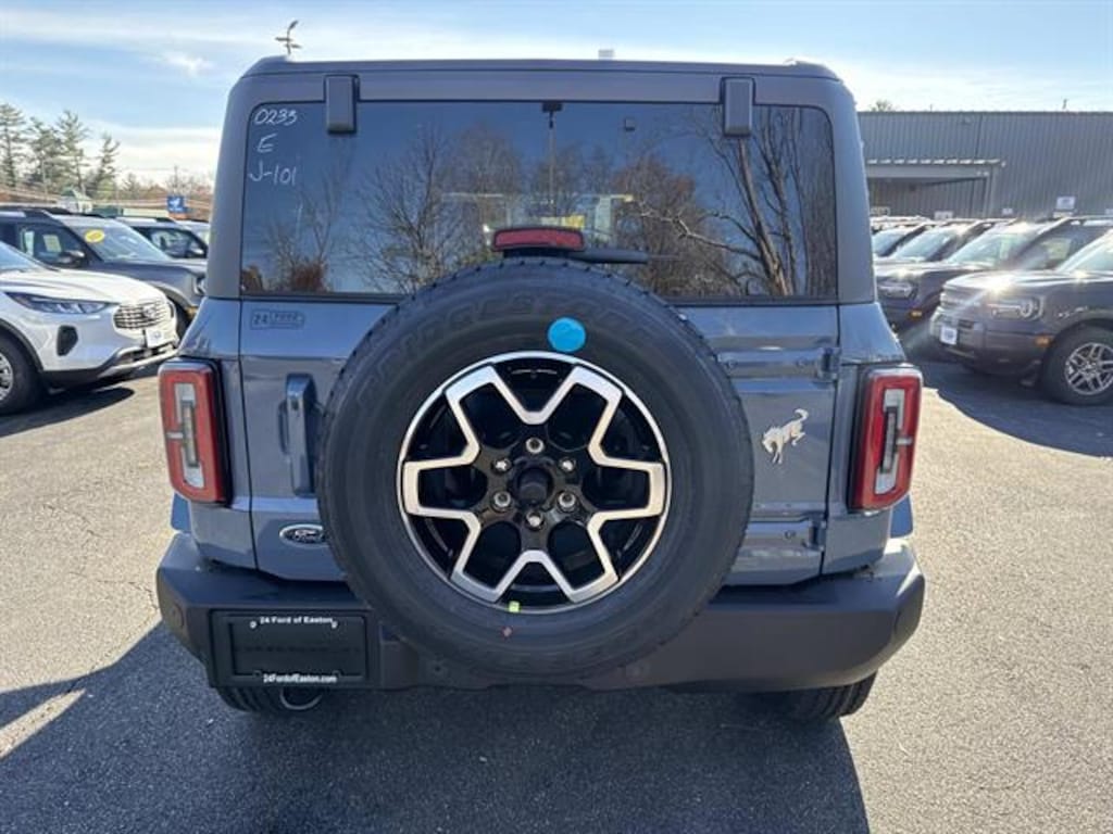 New 2025 Ford Bronco Outer Banks SUV