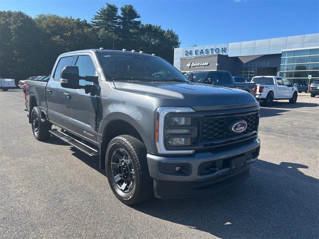 2023 Ford F-250 Lariat photo 3