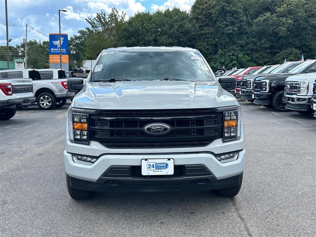 2023 Ford F-150 XLT photo 2