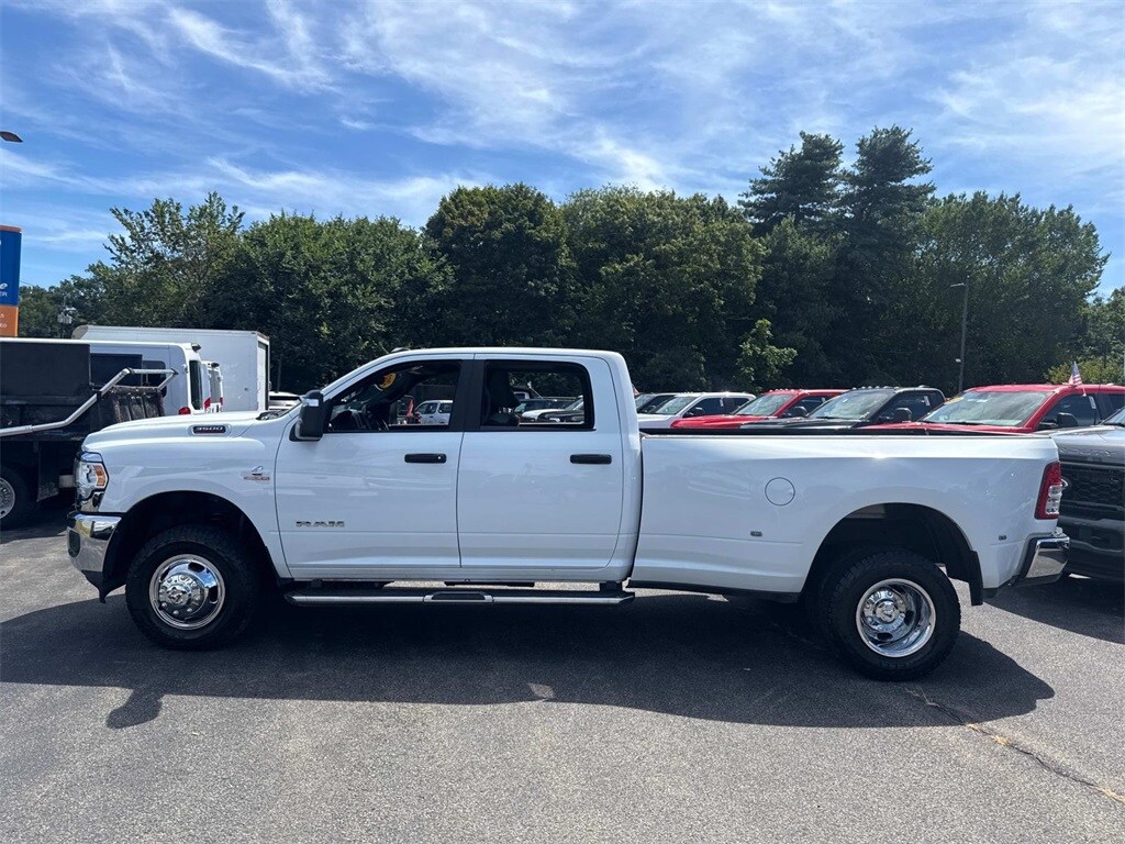 2024 Ram 3500 Big Horn photo 2