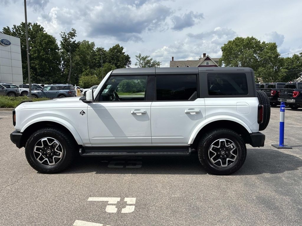 Certified 2025 Ford Bronco Outer Banks SUV