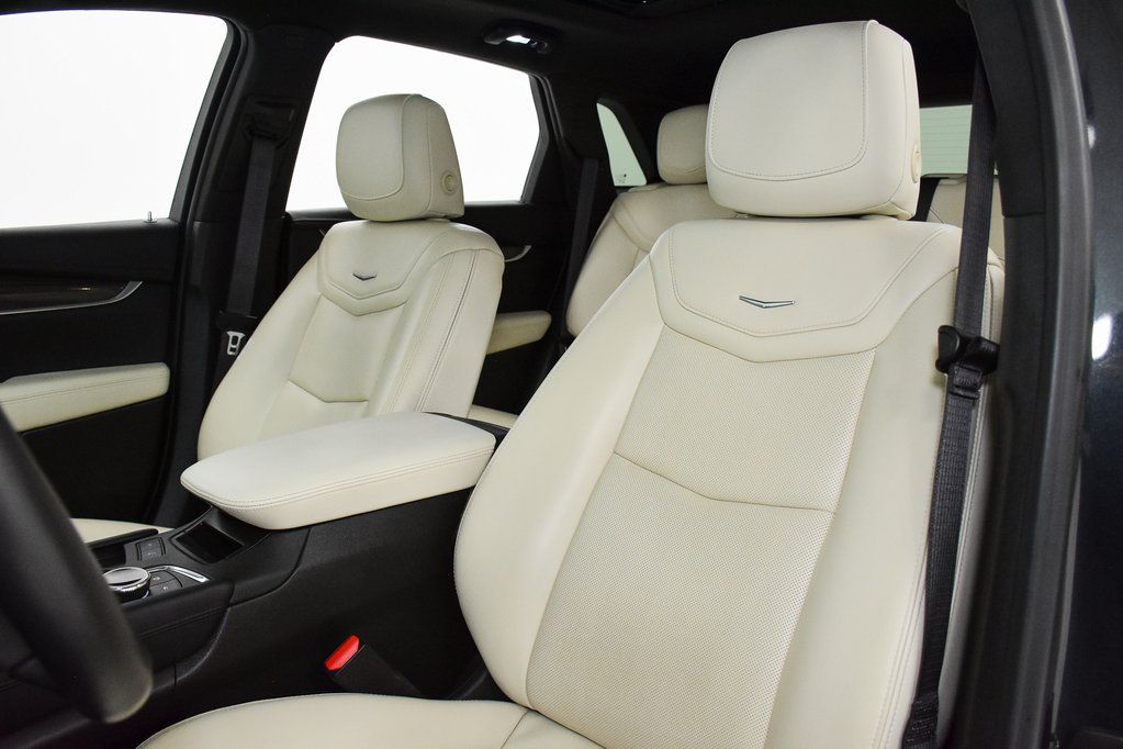 2022 Cadillac XT5 Sport - Photo 11