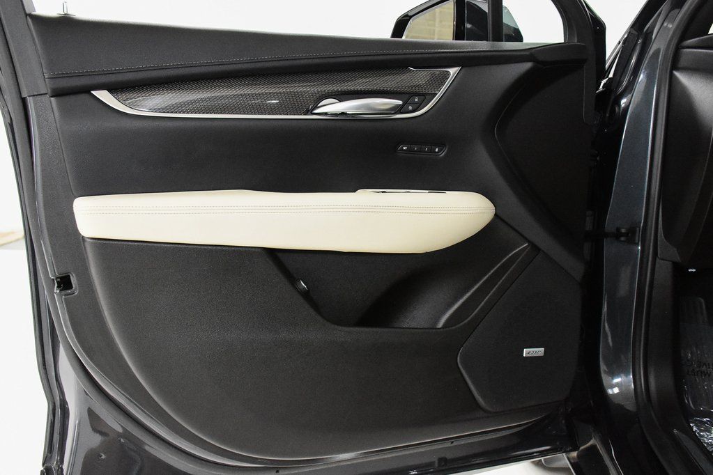 2022 Cadillac XT5 Sport - Photo 8