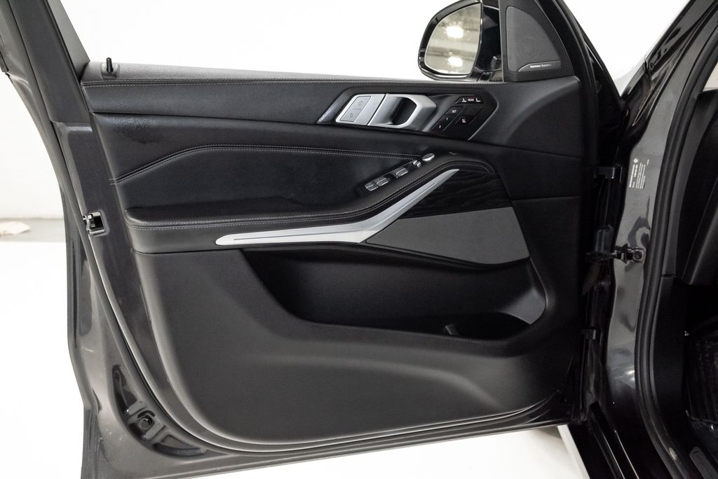 2019 BMW X7 40i - Photo 8