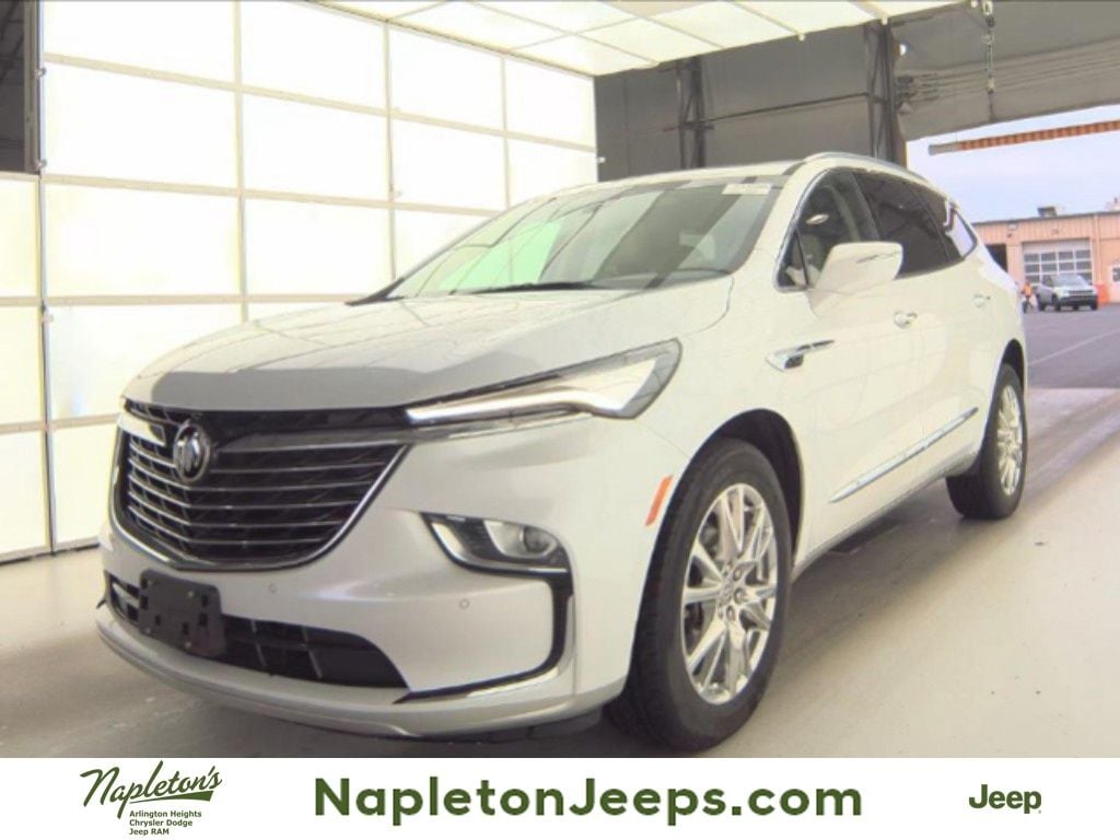 2023 Buick Enclave Essence AWD's photo