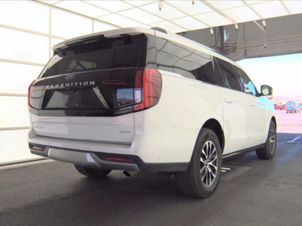 Used 2025 Ford Expedition Max Platinum SUV