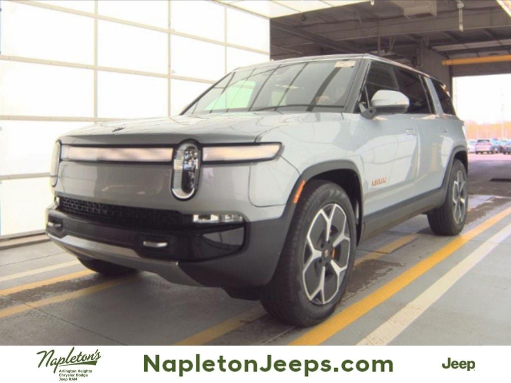 2024 Rivian R1S Adventure Quad-Motor Large Pack's photo