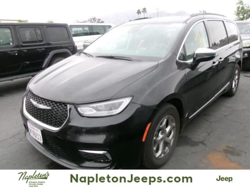 Used 2023 Chrysler Pacifica Limited Van Passenger Van