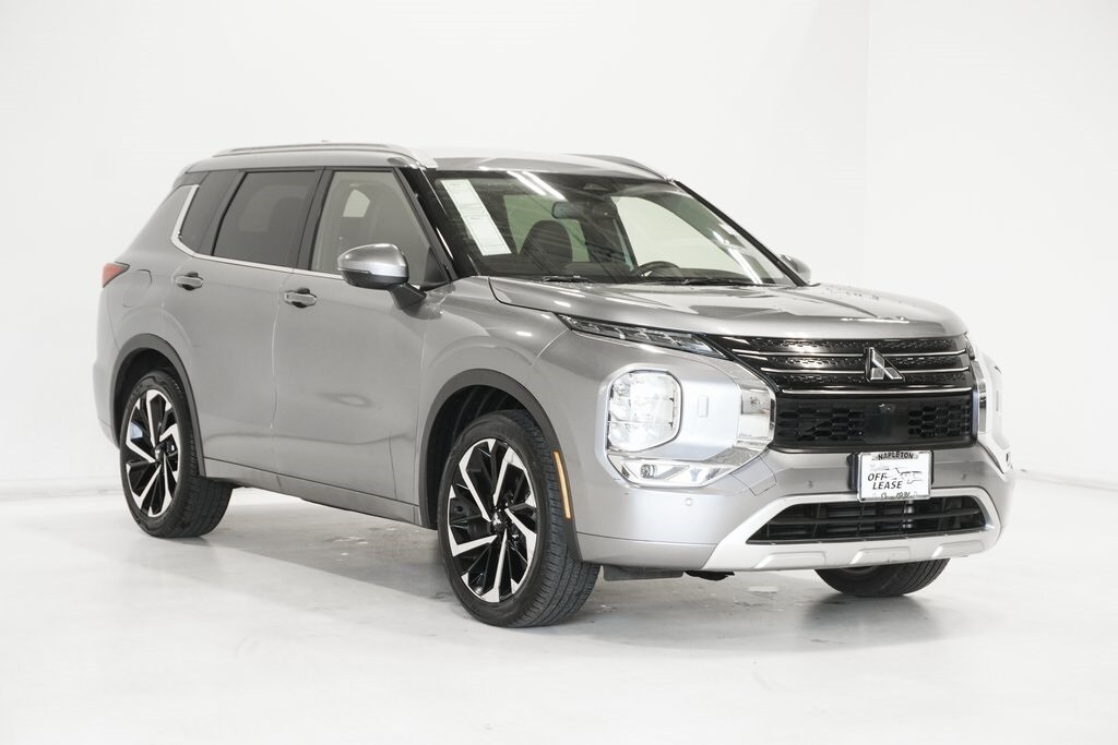 2022 Mitsubishi Outlander SEL photo 4