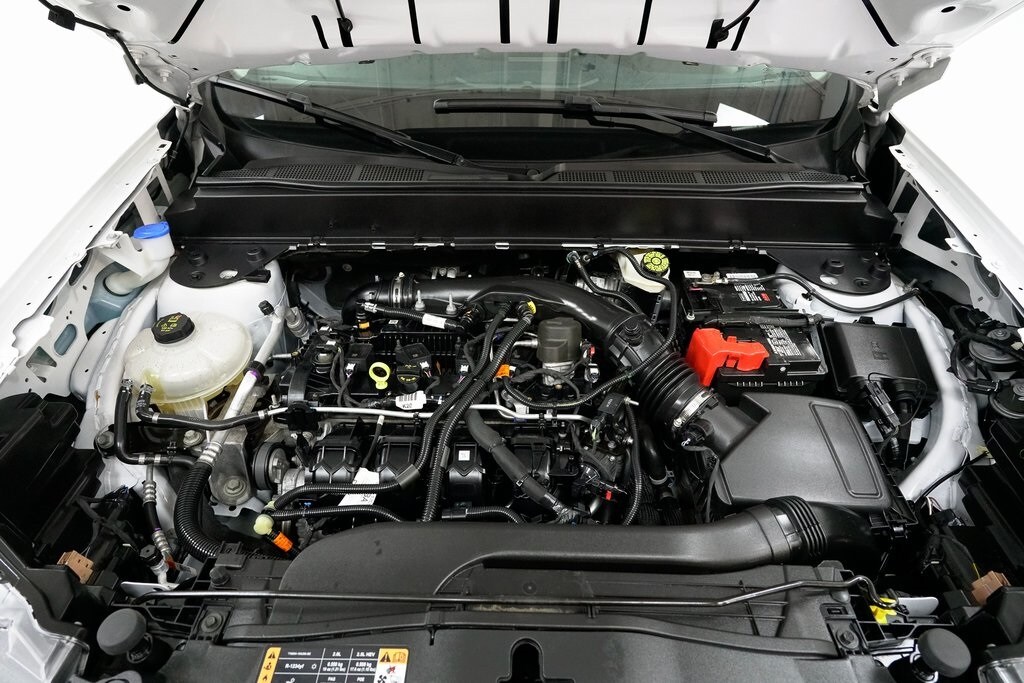 2023 Ford Maverick Lariat Tremor photo 2