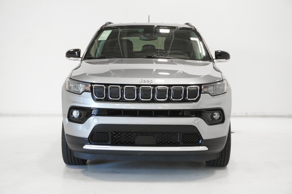 2022 Jeep Compass Limited photo 3