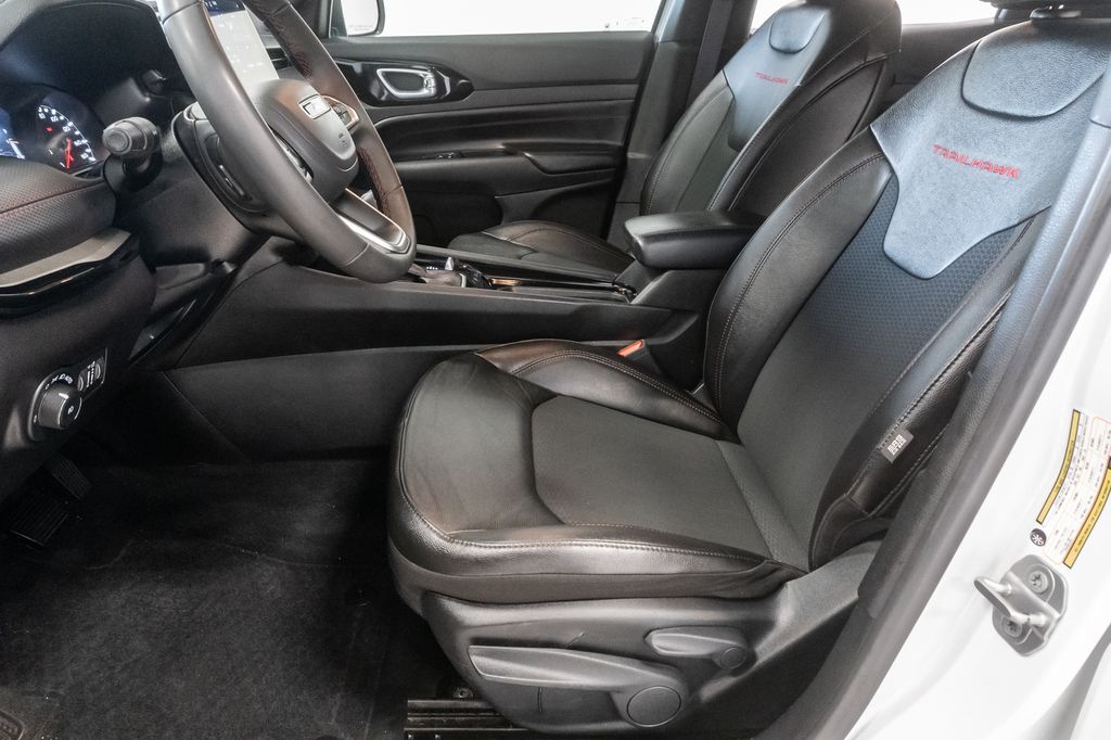 2025 Jeep Compass Trailhawk - Photo 11