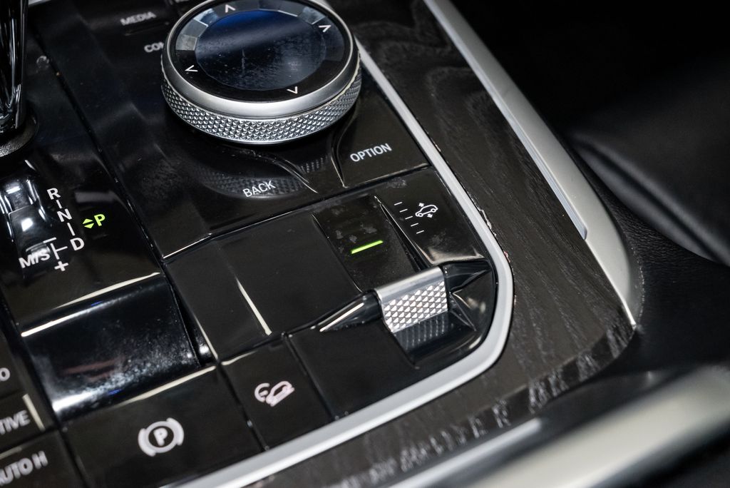 2019 BMW X7 40i - Photo 27