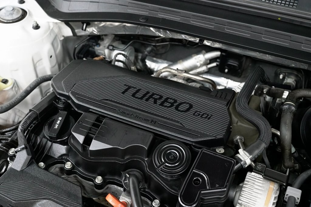 2023 Kia K5 GT-Line photo 4