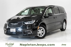 2023 Chrysler Pacifica Touring L Van Passenger Van