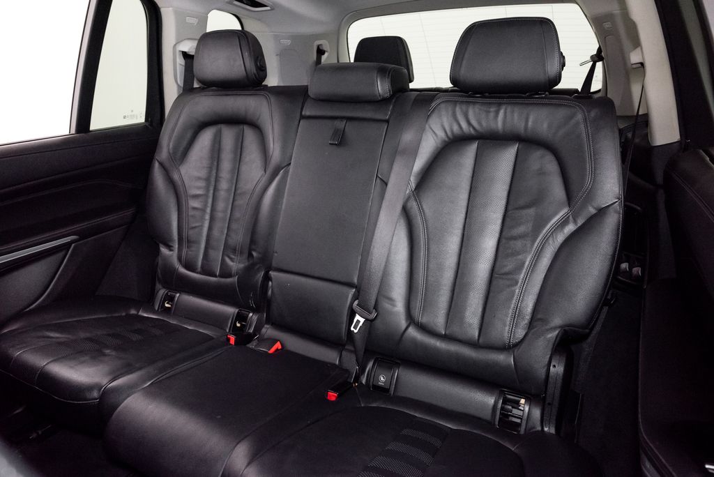 2019 BMW X7 40i - Photo 31
