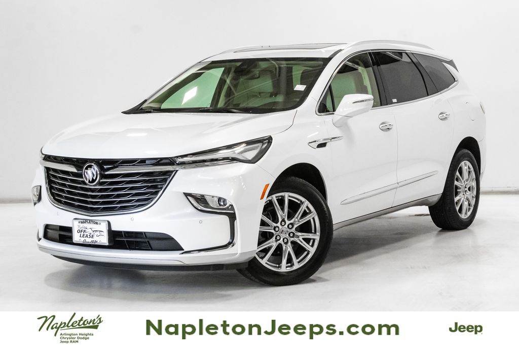 2023 Buick Enclave Essence AWD's photo