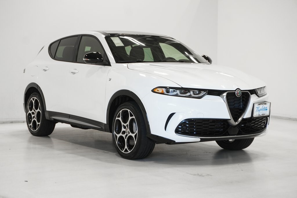 2024 Alfa Romeo Tonale Ti photo 3