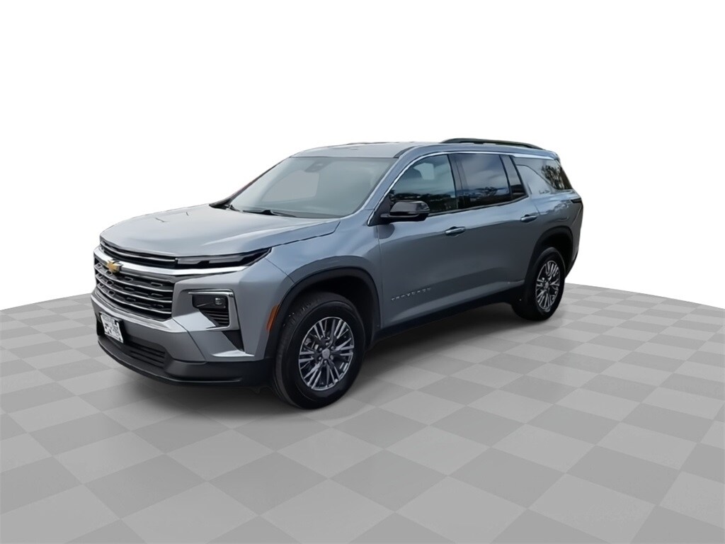 2025 Chevrolet Traverse photo 3