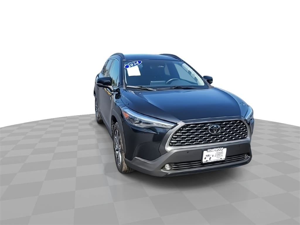 Used 2024 Toyota Corolla Cross XLE SUV
