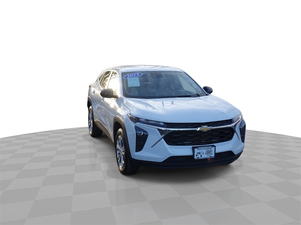 Used 2025 Chevrolet Trax LS SUV