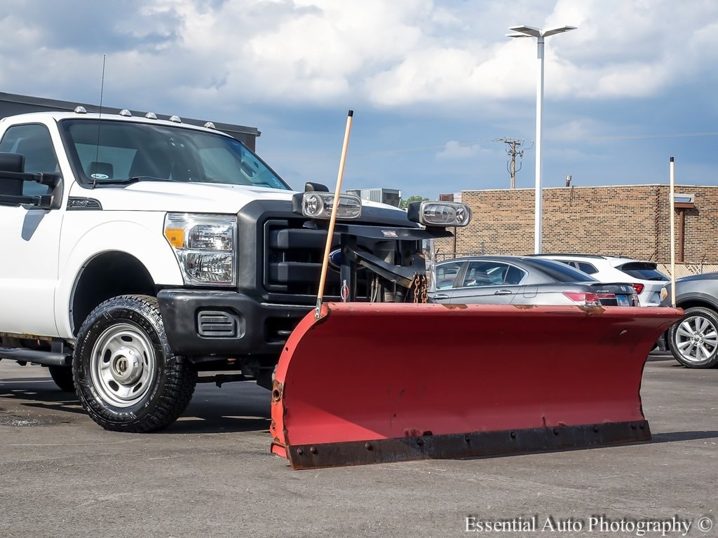 Used 2015 Ford F-250 Super Duty XL with VIN 1FTBF2B63FEC56889 for sale in Homewood, IL