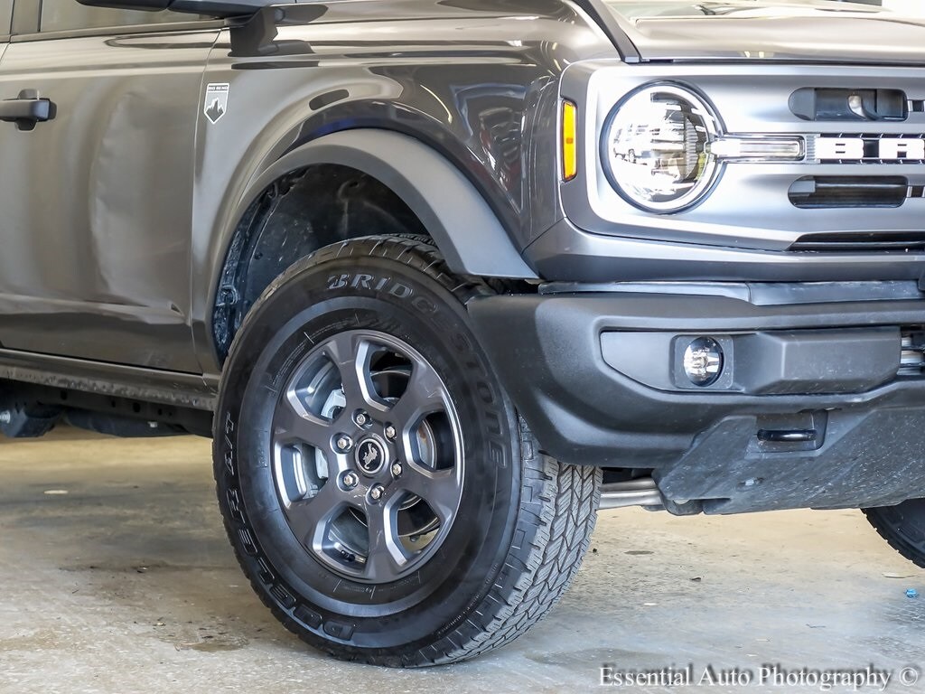 2024 Ford Bronco Big Bend photo 2