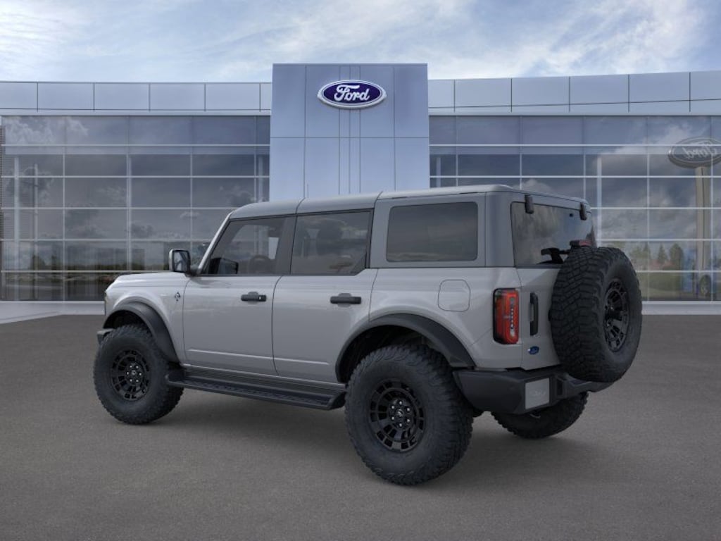 New 2026 Ford Bronco Outer Banks SUV