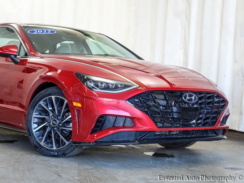 2022 Hyundai Sonata Limited photo 2